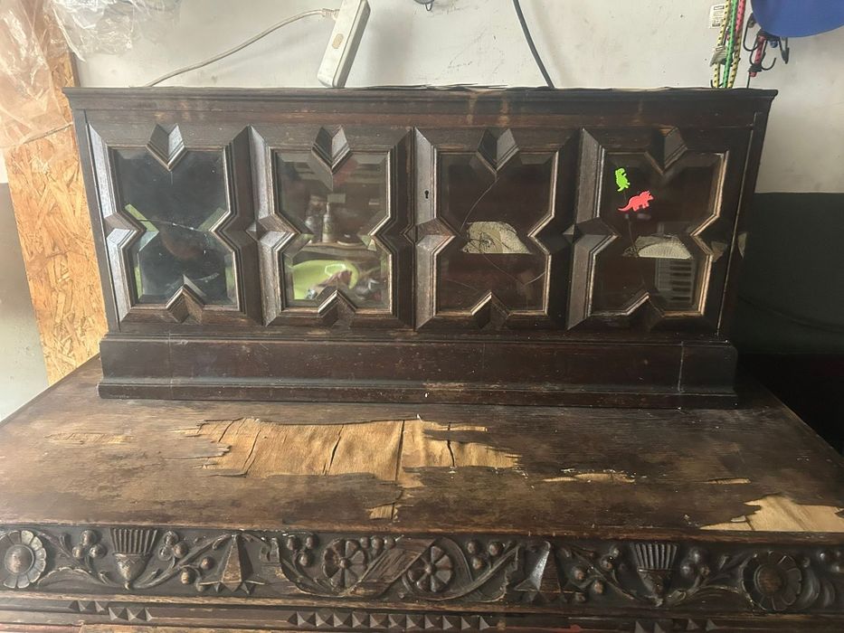 Stary kredens przybliżony rok produkcji 1916