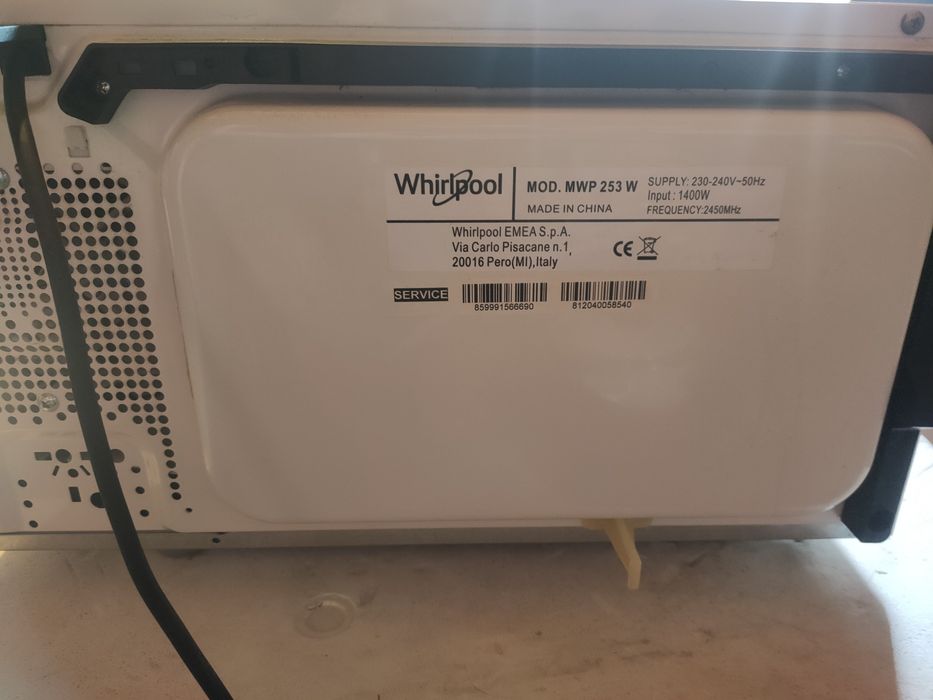 Продам мікроволновку Whirpool MWP 253 w