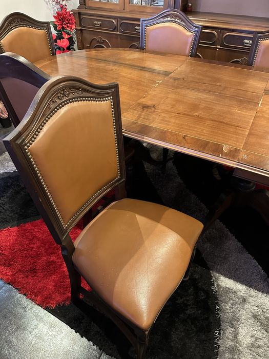 Mobilia de sala em madeira