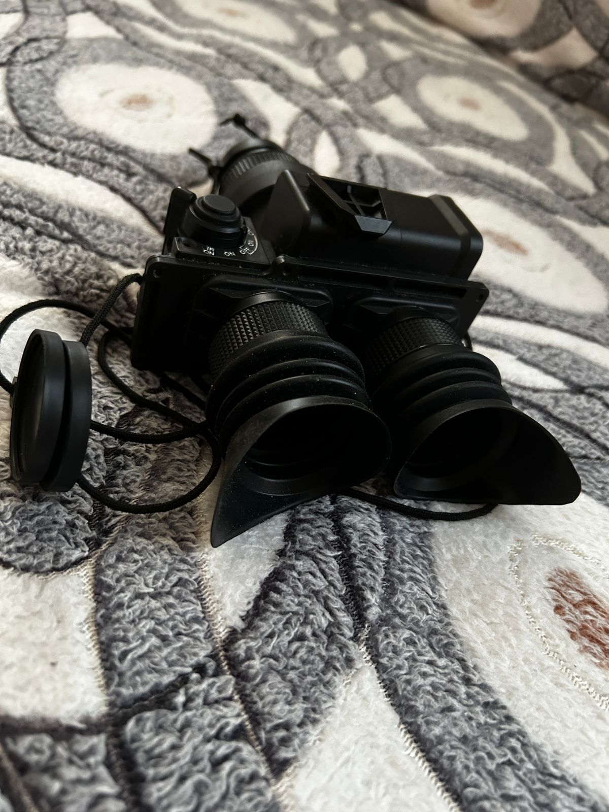 Прибор нічного бачення M972