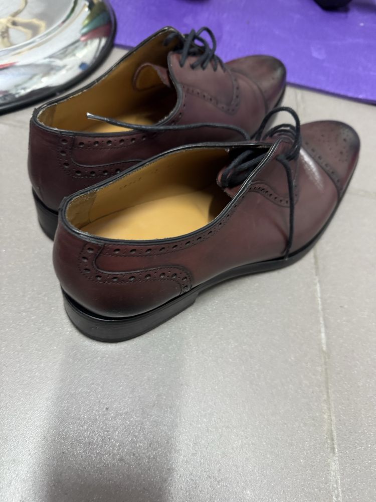 2 pares de Sapatos de fato tamanho 44