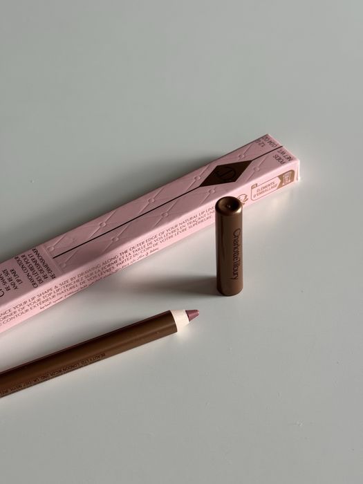 Charlotte Tilbury Lip Cheat – konturówka do ust Odcień Pillow Talk