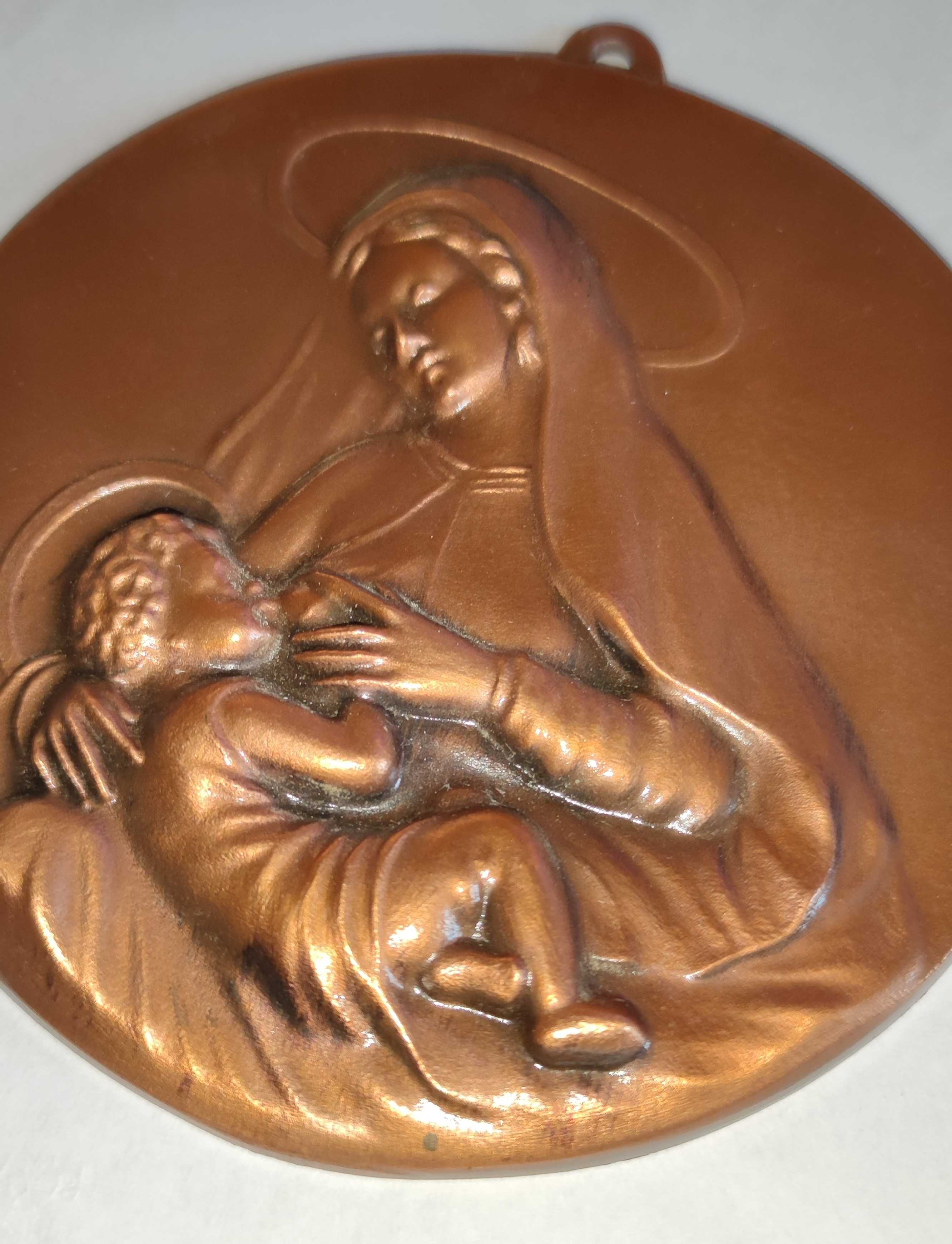 Duży RYNGRAF Matka Boska Karmiącą 13cm / PRL