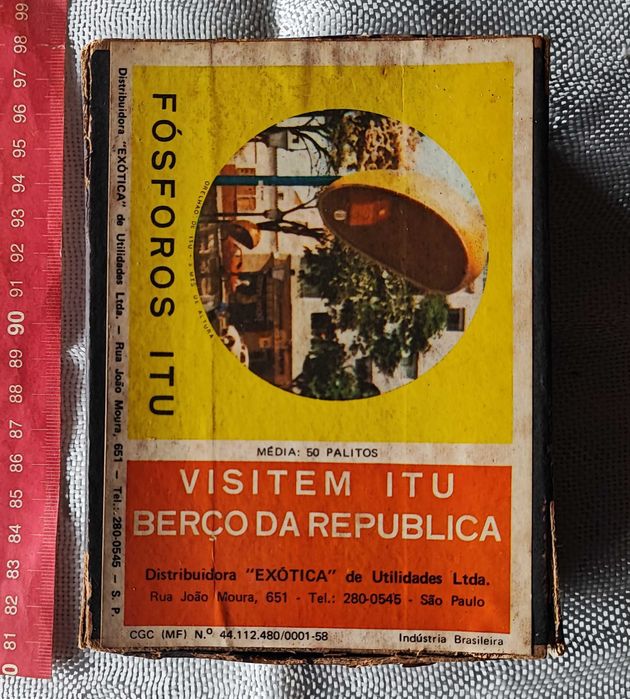 Caixa de fósforos gigante - muito antiga