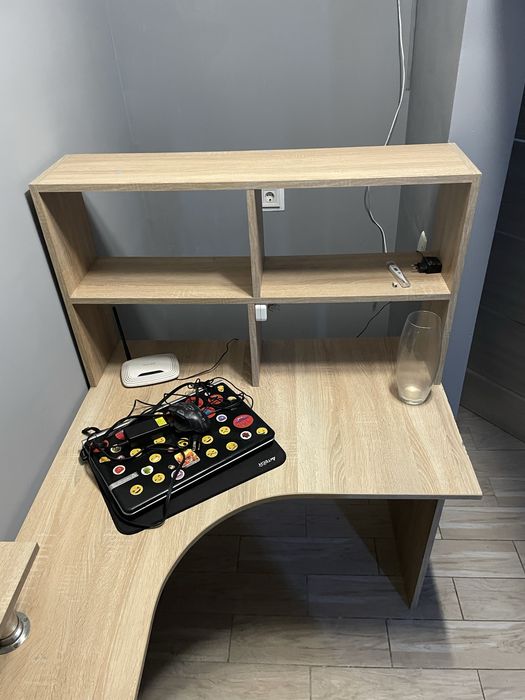 Продам офисный стол