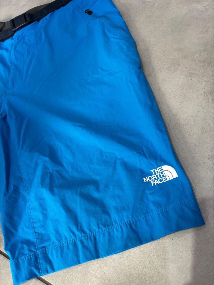 Spodenki, szorty The North Face rozmiar L / 38.
