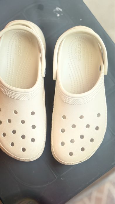 CROCS - tamanho 38- 39