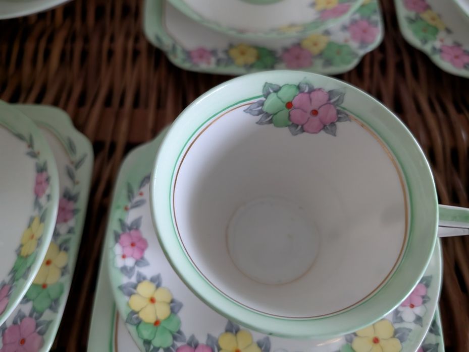 Zestaw filiżanek Bell