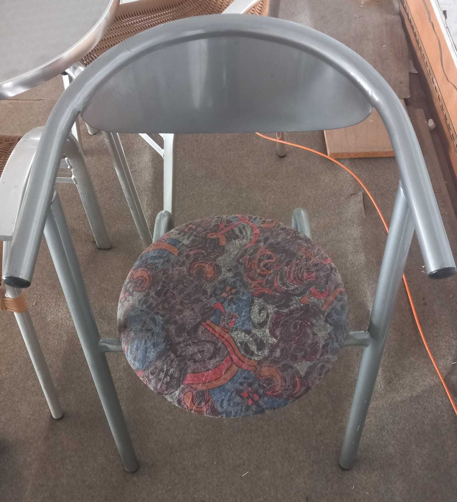Cadeiras de Café + Mesa