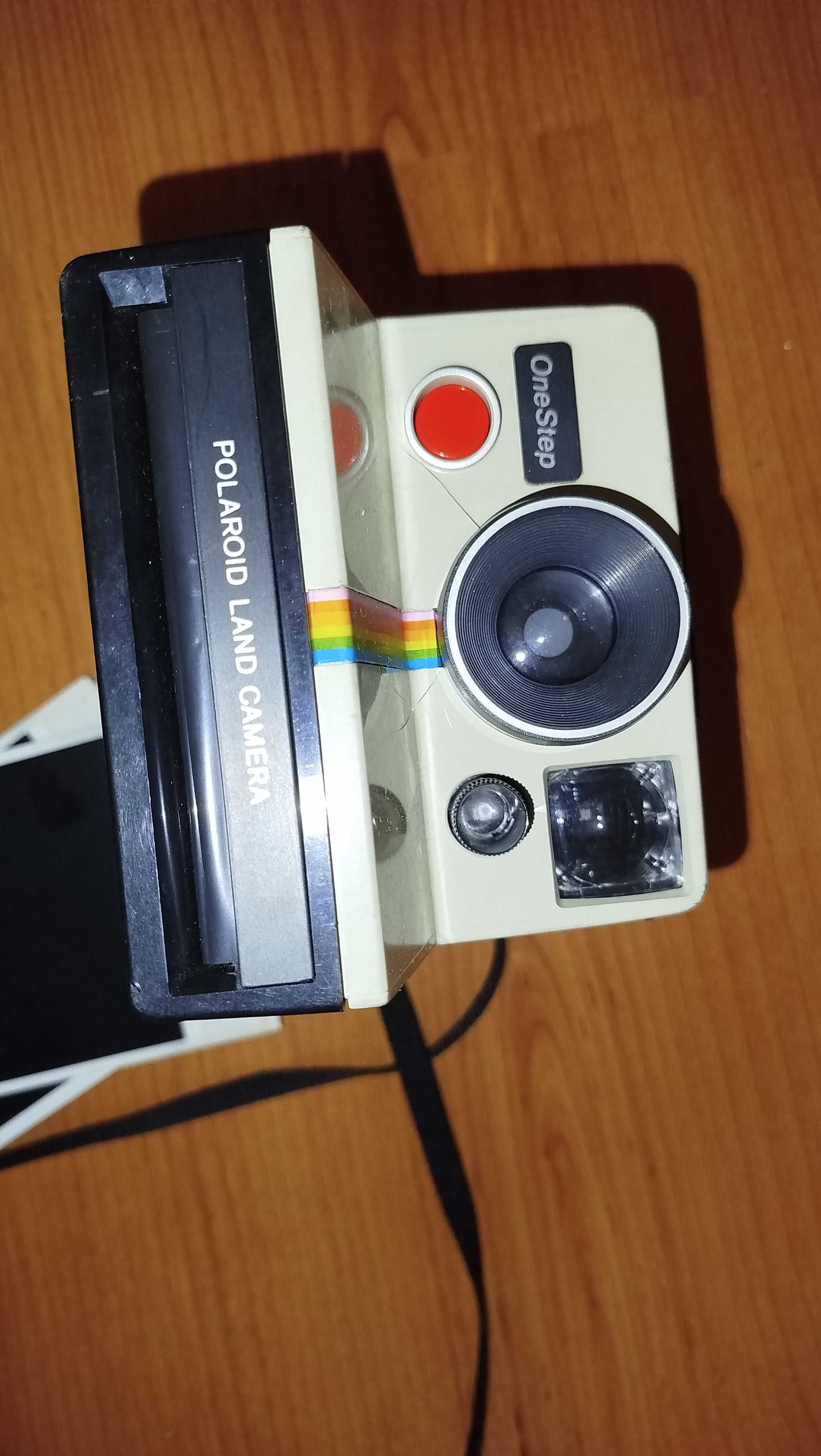 Máquina fotográfica polaroid onestep