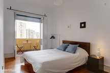 669175 - Quarto com cama de casal, com varanda...