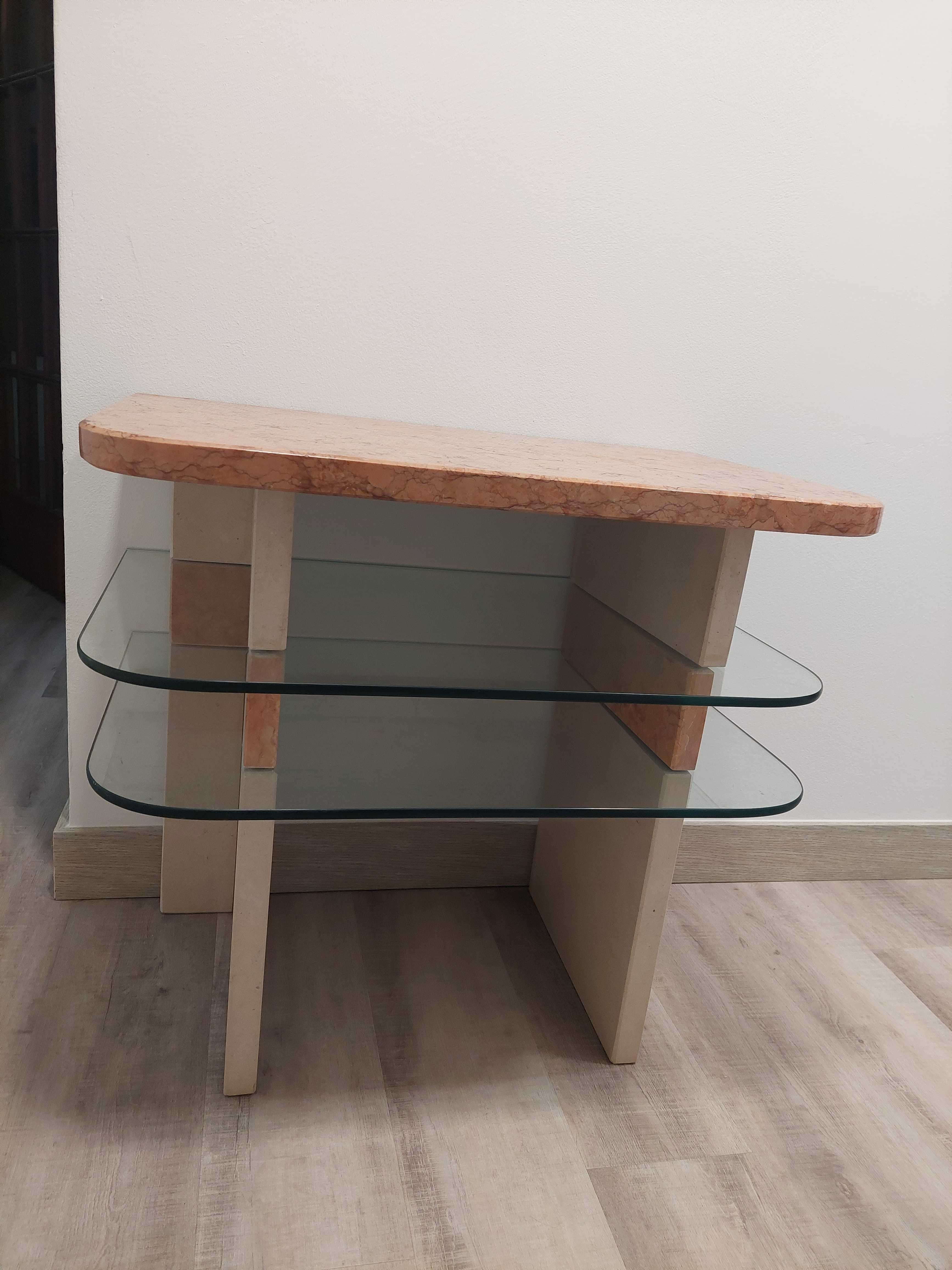 Mesa de TV em mármore