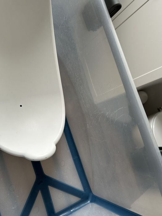 Składana wanienka Stokke ze stojakiem i wkładką dla noworodków