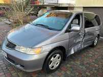 Honda Odyssey 99/00 uszkodzona