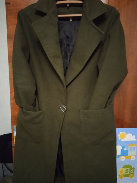 Жіноче пальто осіннє