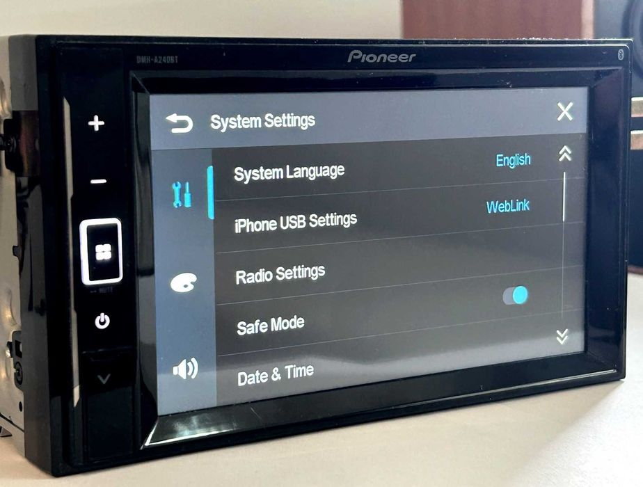 Radio Samochodowe 2DIN PIONEER DMH-A240BT Bluetooth Stacja Multimedial