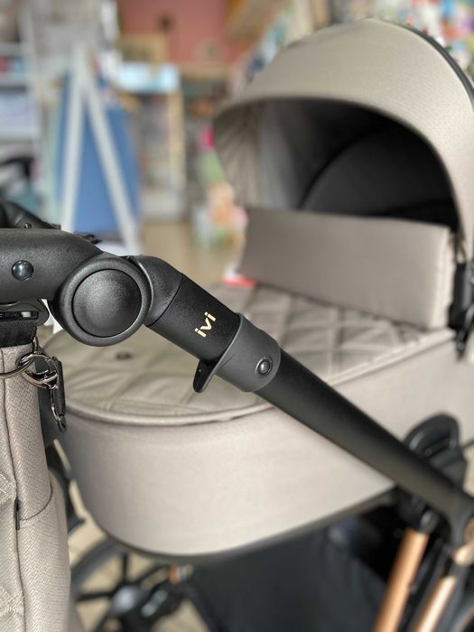 Wózek Roan Ivi 2w1