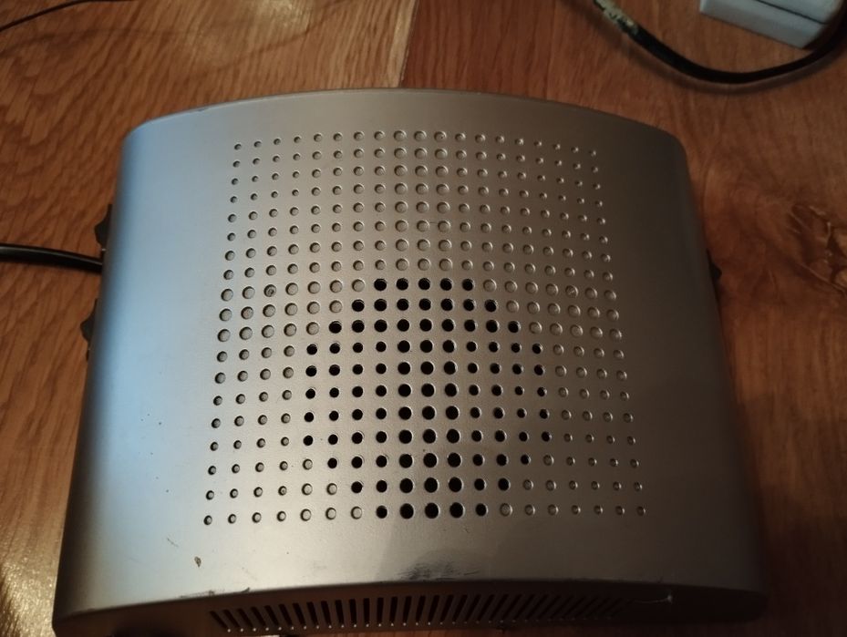 Zegar+ radio podszafkowe