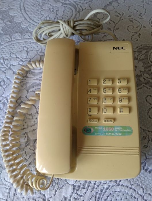 Telefone de Teclas Antigo Marca Nec