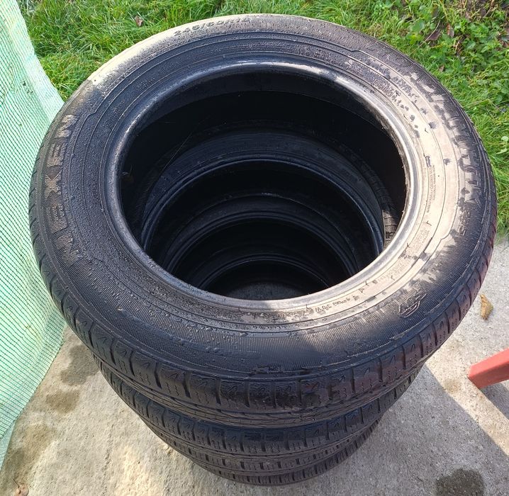 Opony KPL całoroczne wielosez 18" 245/60/18 245 SUV HTX Roadian Nexen