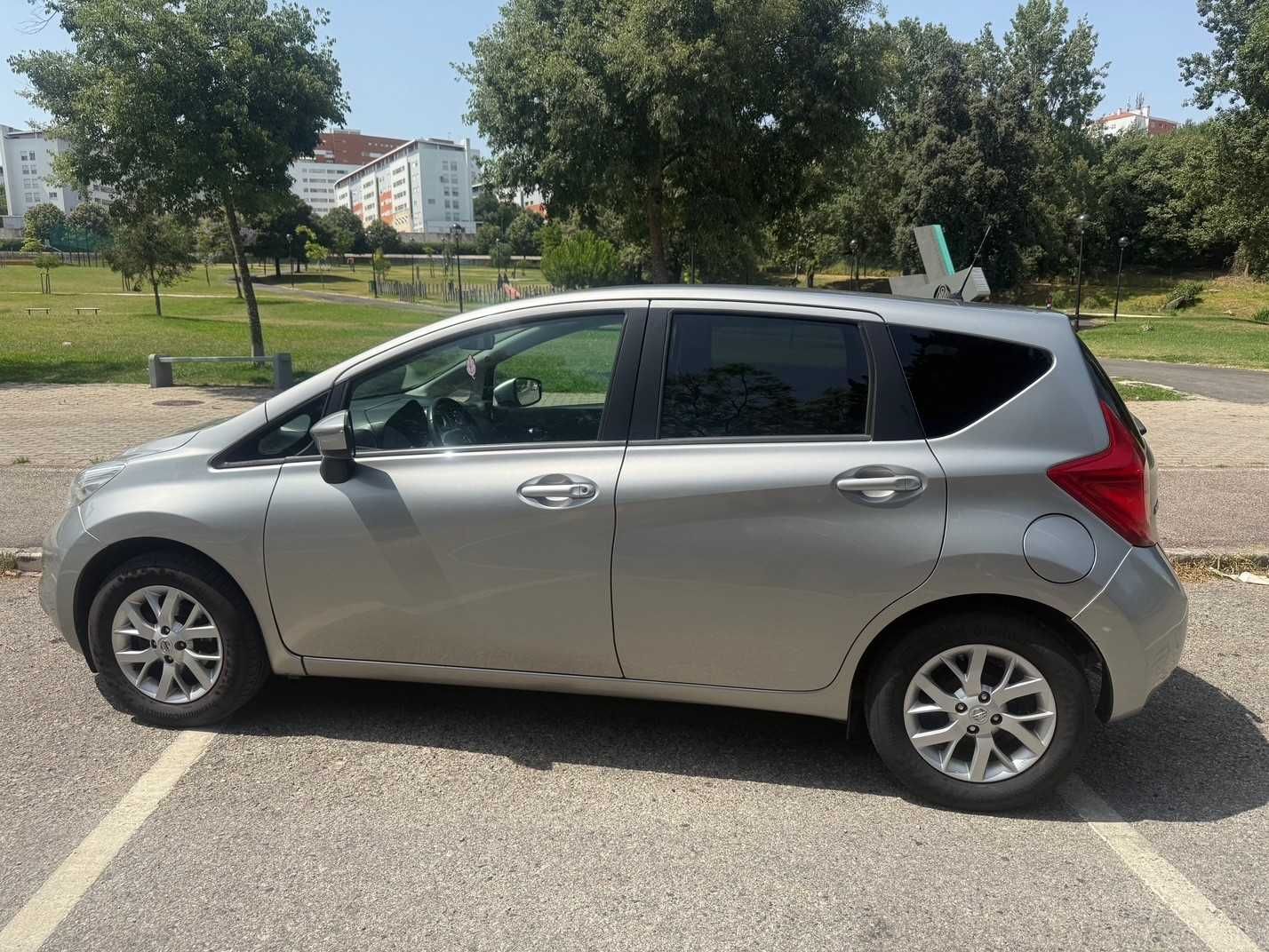 Nissan Note 1.2  - muito estimado