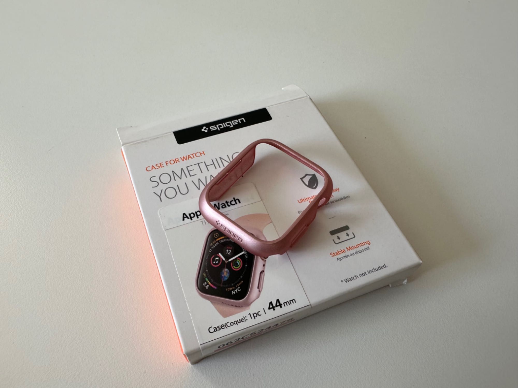 Spigen Thin Fit Apple Watch 44mm Novo
