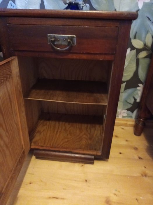 Szafka nocna -stara ,drewniana