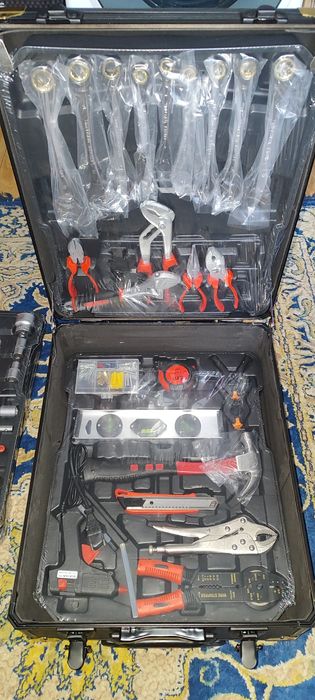 Великий набір інструментів Kassel tools professional Germany у валізі