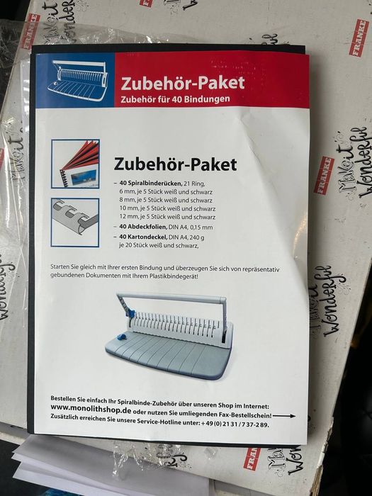 Настільний механічний біндер для пружинного переплетення документі