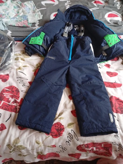 Продам детский комбинезон на мальчика