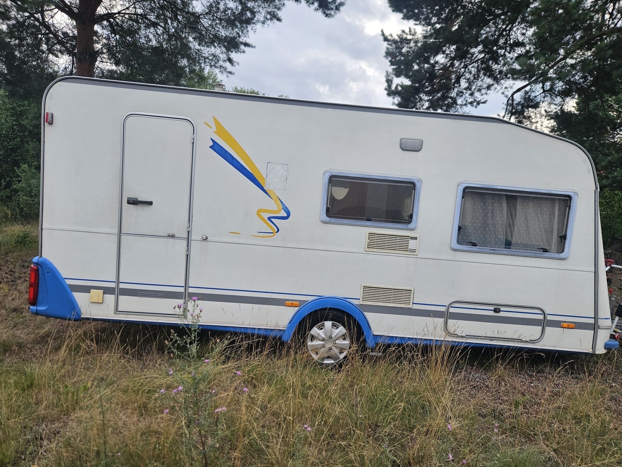 Przyczepa kempingowa Knaus Blue 2000r 1200Dmc z przedsionkiem Zarejest