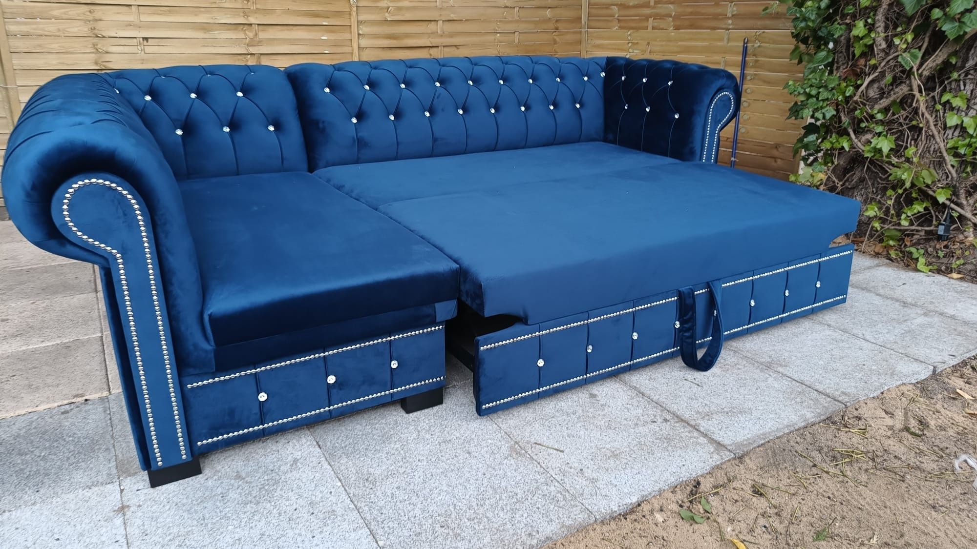 Sofa Chesterfield IV III II I. Narożnik.