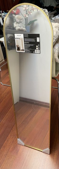 Lustro stojące złota ramka