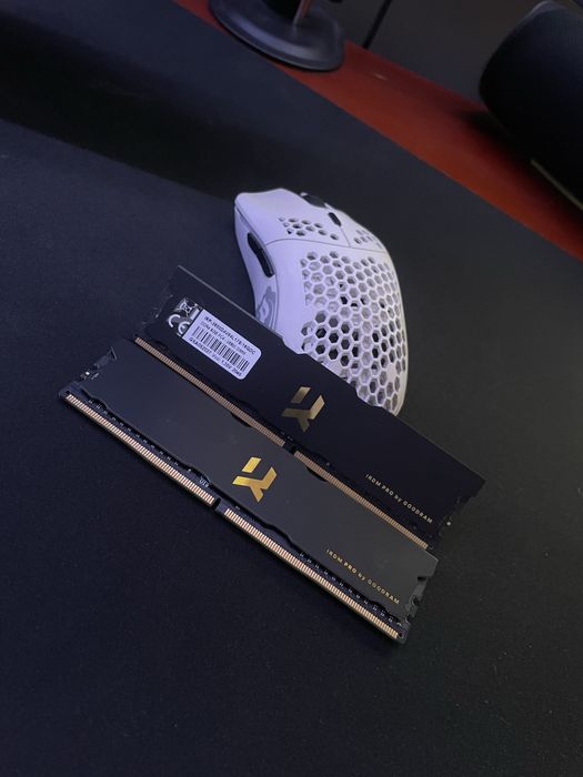 x2 Pamięć RAM GOODRAM IRDM PRO DDR4 8GB 4000MHz CL18 – 2 szt.