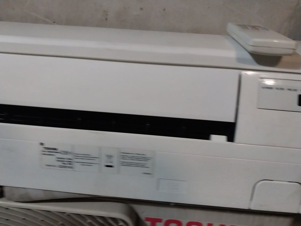 кондицинер инверторный бу на 70 м,кв!! TOSHIBA RAS-22SKV работа обогре