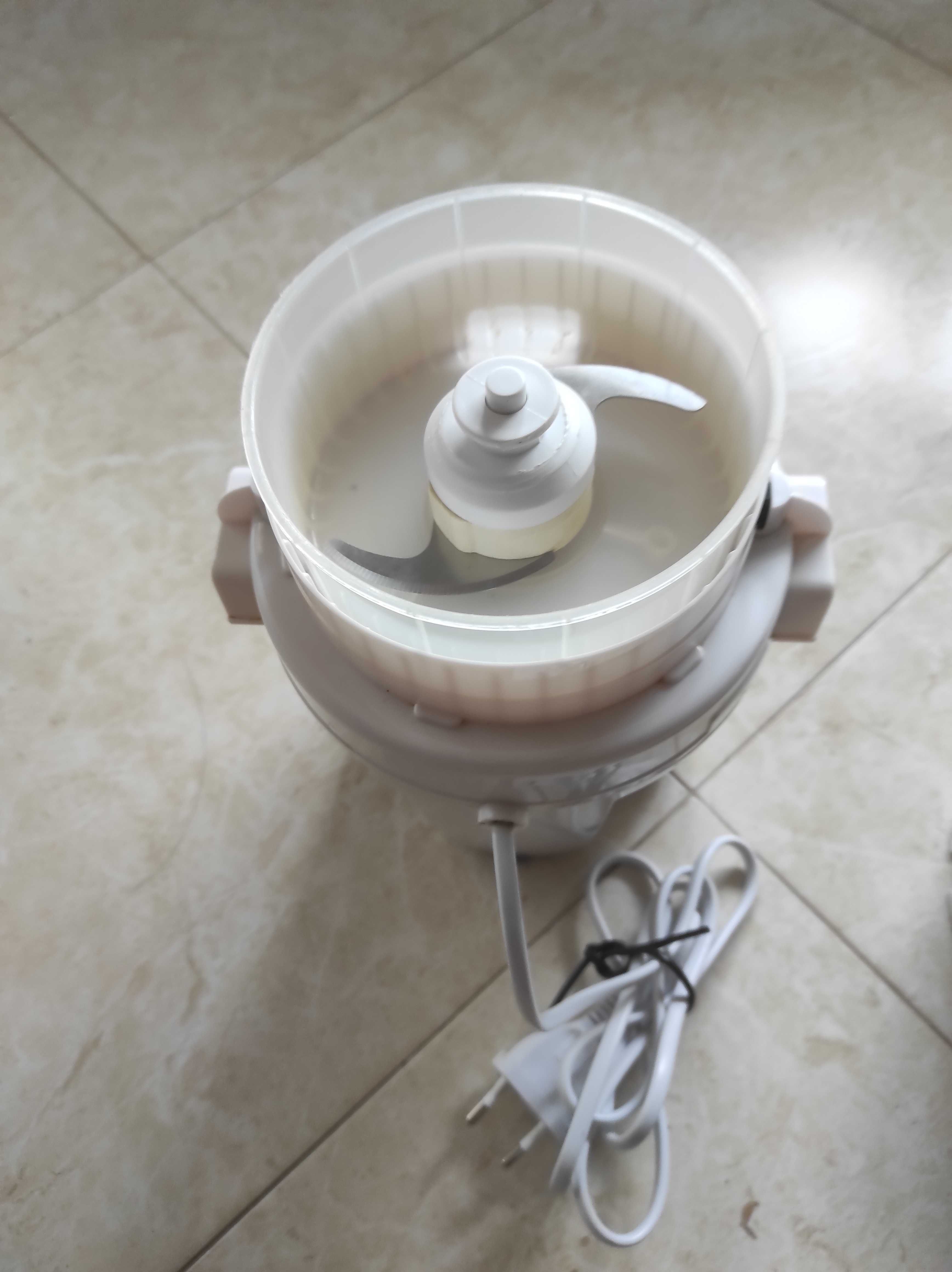 Picadora Becken em bom estado