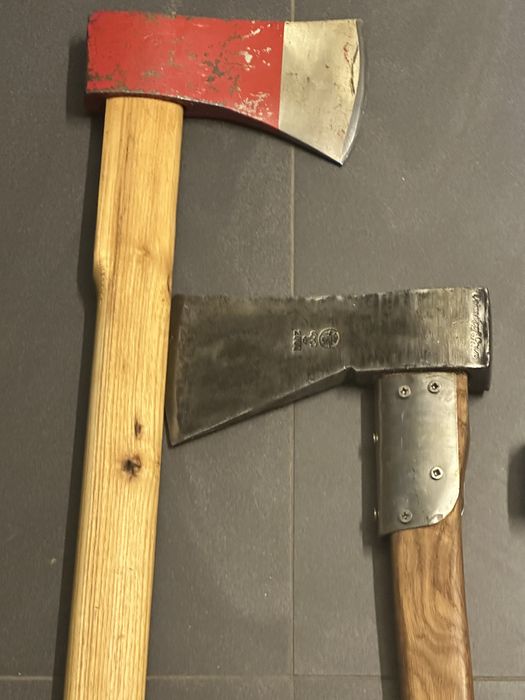 Stara cechowana niemiecka siekiera