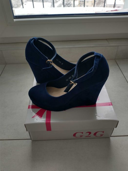Buty na koturnie  37 granatowe nowe