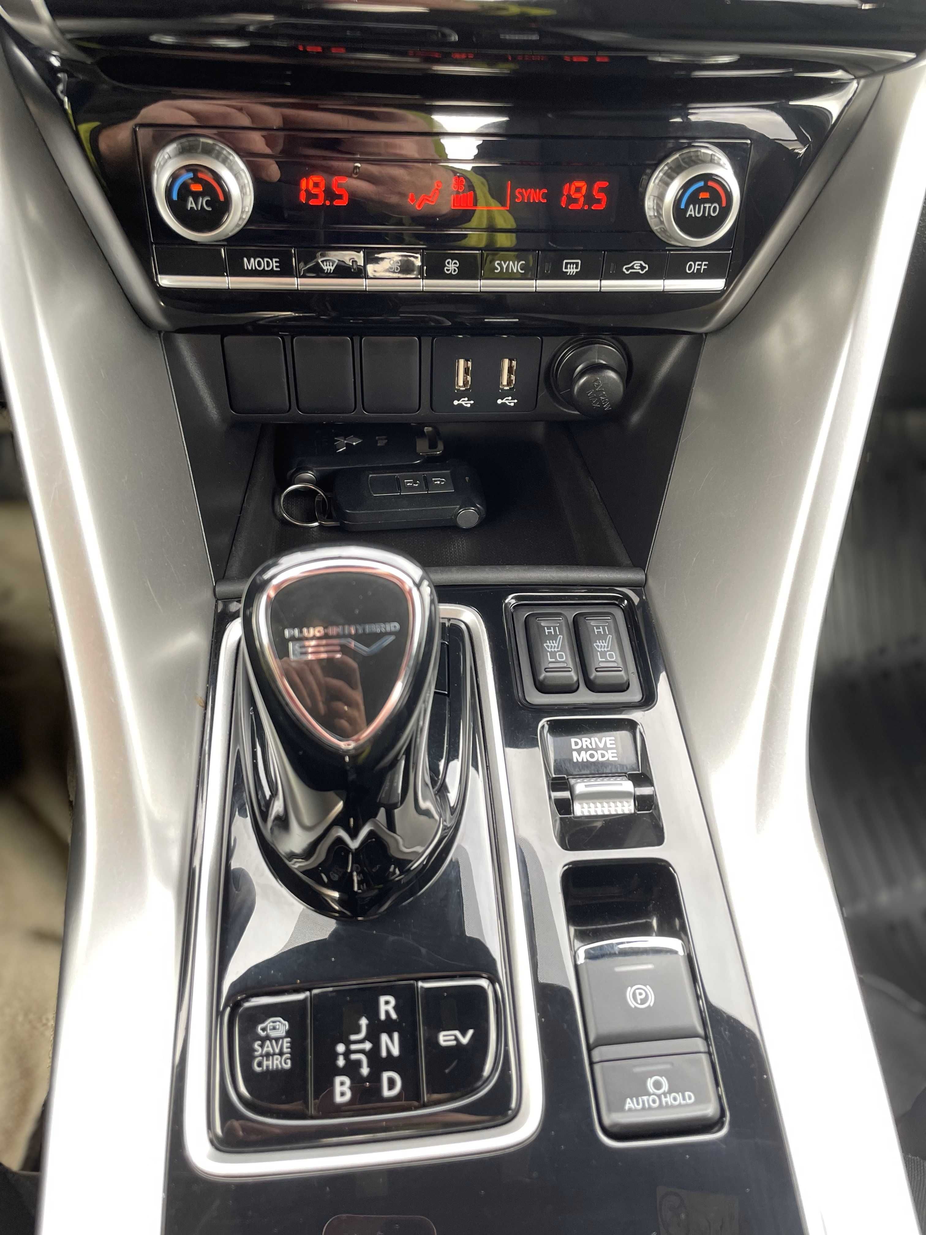 Mitsubishi Eclipse Cross 2.4 PHEV 4x4 | 2021 |