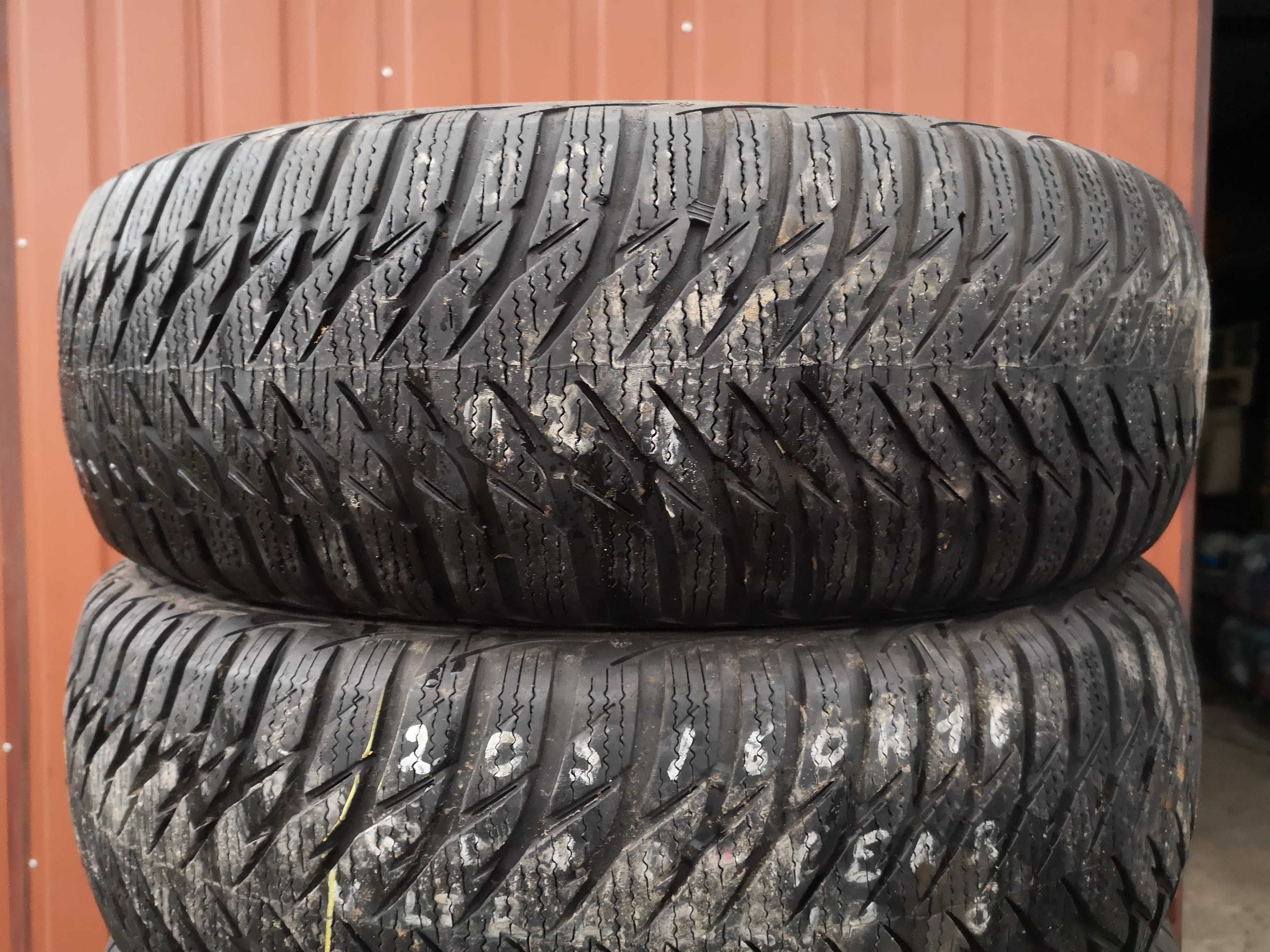 205/60 R16 92H - GoodYear Ultra Grip 8 (2 sztuki)