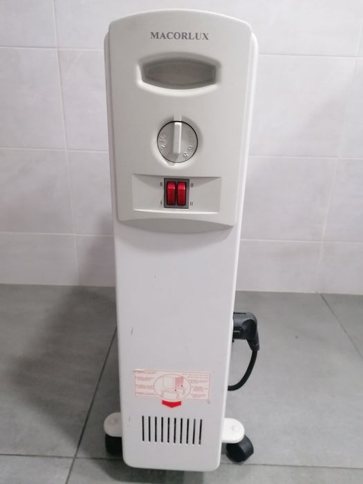 Aquecedor elétrico a óleo