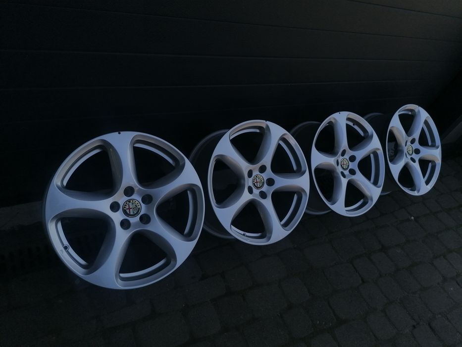 Felgi aluminiowe 5x110 Alfa Romeo R18 Nowe