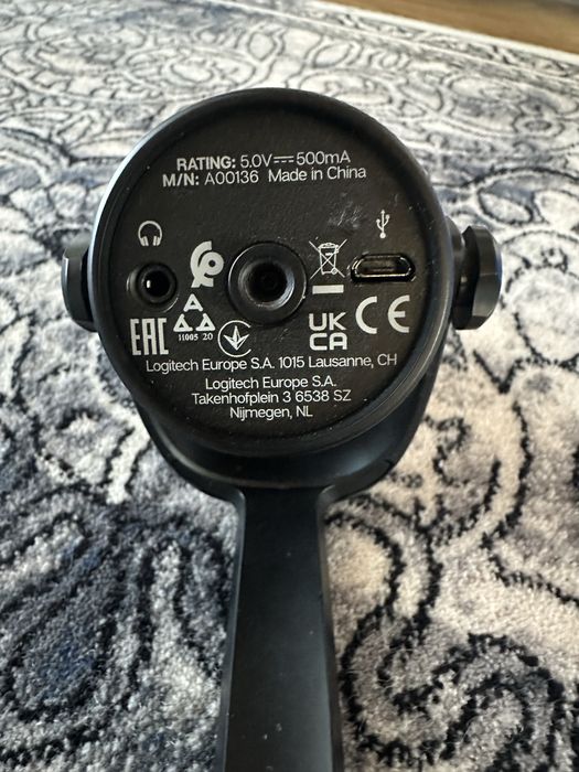 Mikrofon blue yeti nano