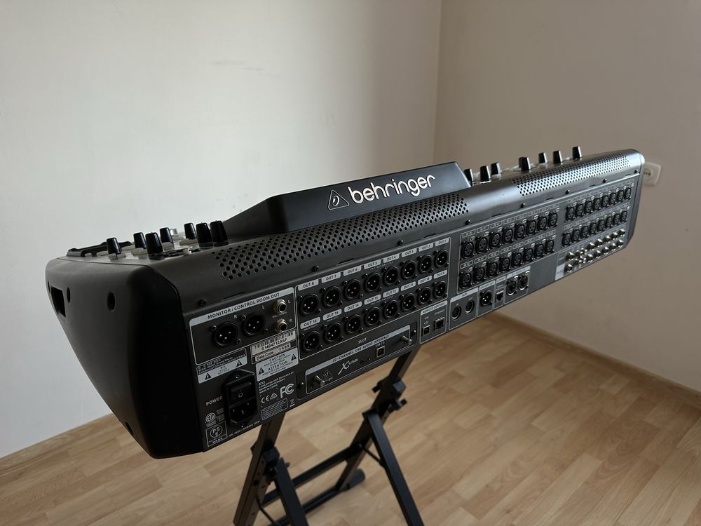 Behringer x32 mikser cyfrowy konsola w doskonałym stanie