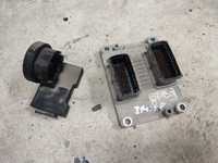 Блок керування двигуном ЭБУ ECU Opel Z14XEP 55353612 0261208256