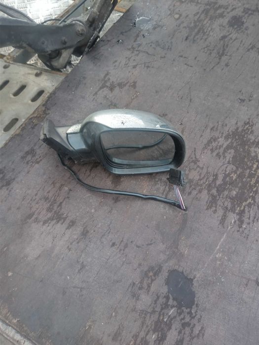 lusterko zewnętrzne prawe elektryczne passat b5