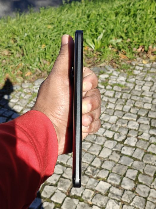 Redmi note 13pro plus.fatura garantia.
Ram:8gb
Rom:256gb
Portugal ware