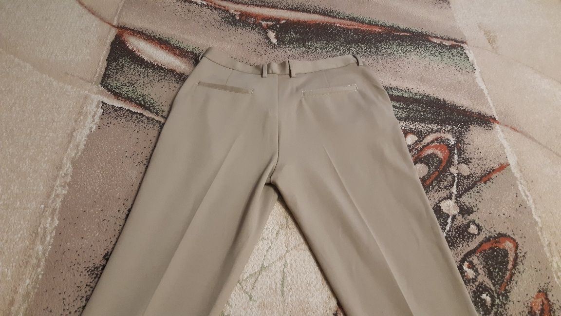 Spodnie Zara męskie.NOWE z metką za połowę ceny.Rozmiar 44.L-XL.
