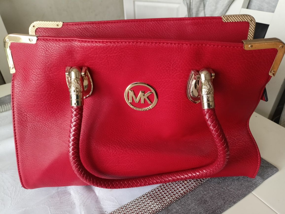 Czerwona torebka Michael Kors