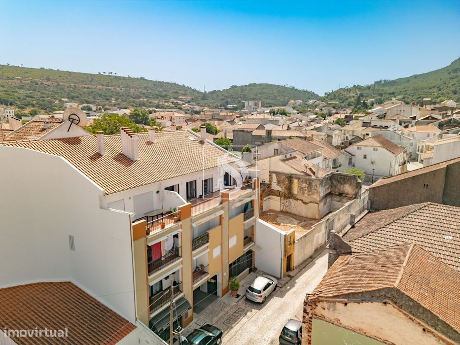 T4 em Minde c/ Terraço